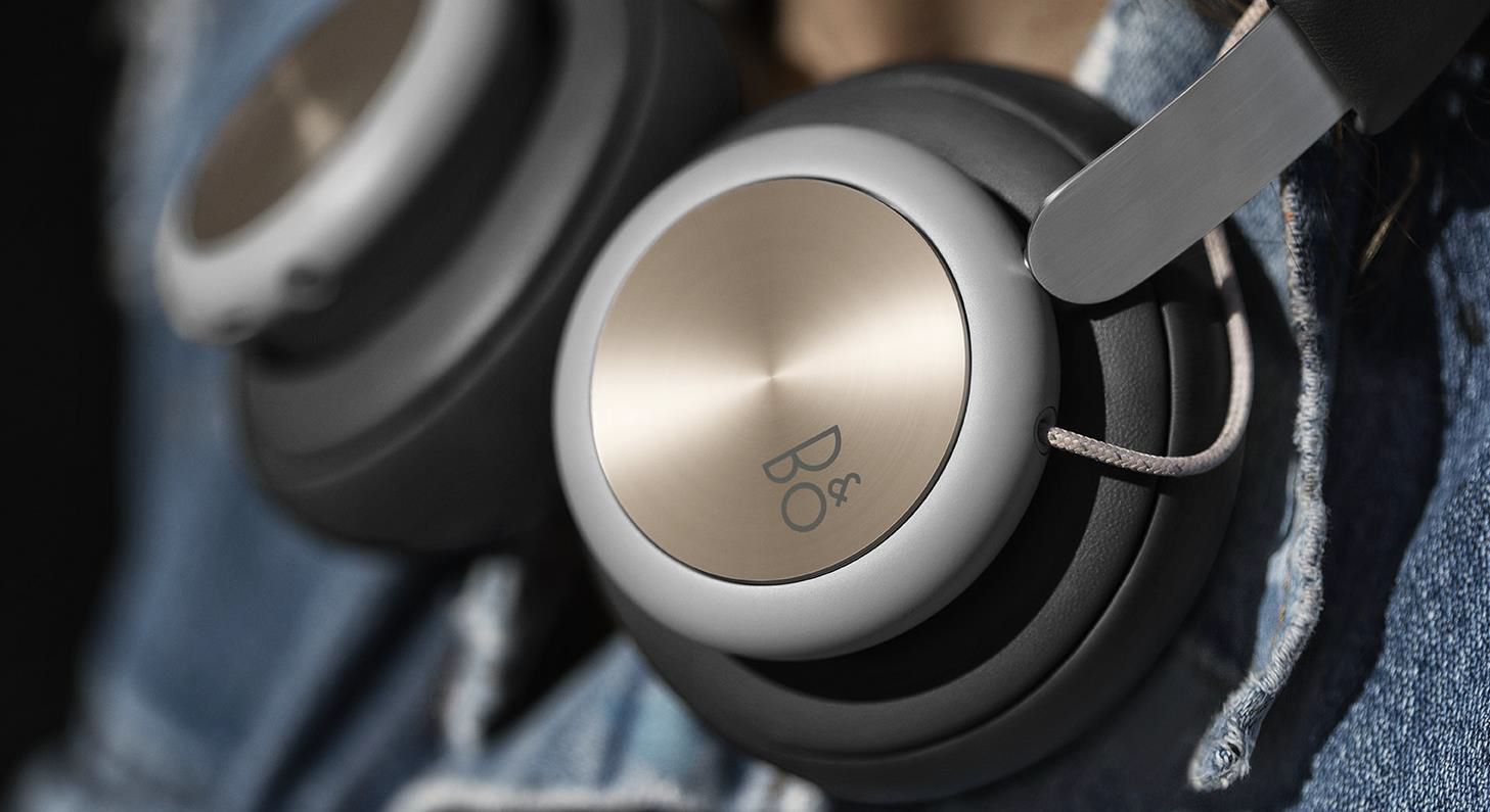 Bang&Olufsen представи новите си безжични слушалки Beoplay H4